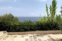 House overlooking the bay - Seaview