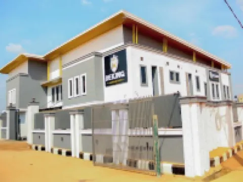 DEKINGS LUXURY AND SUITES Hotels in Awka