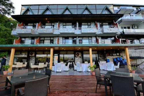 Kasauli Exotica Hotels in Kasauli