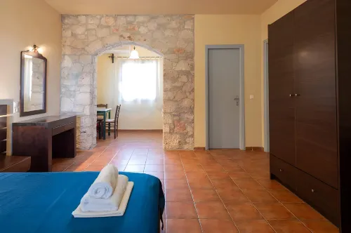 Cozy Gem With Access to a Sparkling Shared Pool