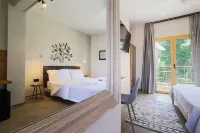 Pefkon Suites
