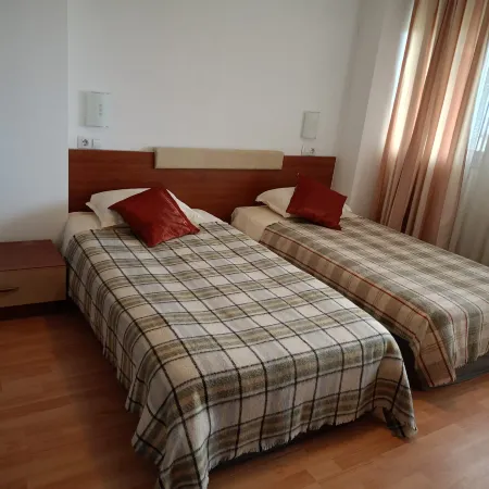 Mountain Paradise 1 - 2 Bedroom - Large Apartment