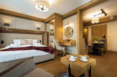 Aparthotel Merynos Hotels near Prometheus Shot dead Monument