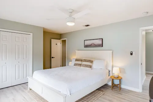Gorgeous coastal townhome with washer/dryer, close to beach, & dog-friendly Hotels in Okaloosa Island