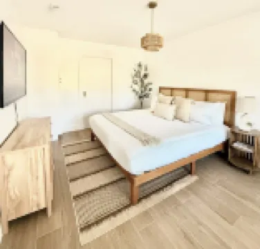 Pool - FirePit - Near South Beach -Wynwood -Design District Hotels near Oleta River State Park