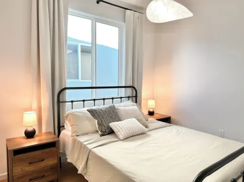 New! 4BR Vacation Home, Tub, BBQ, EV, close to Sequoia