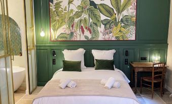 Home Chic Home - les Suites de La Comédie