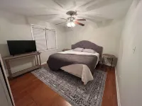 Charming 3-bedroom house "Cavern" with tons of amenities in Cave City.
