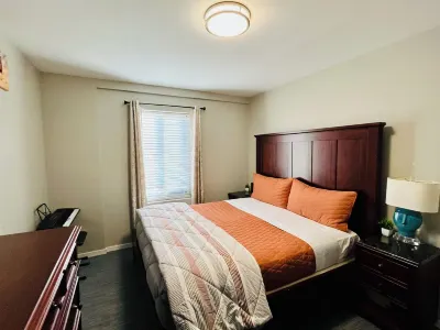 Spacious 5-bedroom house with an incredible view in Glenwood Springs The Hideout at Glenwood Springs 주변 호텔