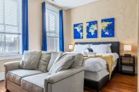 Charming Studio Overlooking Cobblestone Street - Cozy Retreat Hotels in Saint Charles