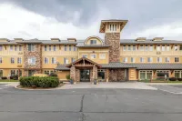 Desert Canyon Golf Resort Hotels near Daroga State Park