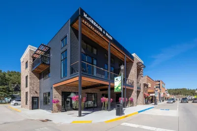 McGregor and Main Luxury Lofts Hotels near Black Hills National Forest