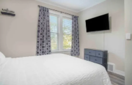 Monthly Stays at Brightside Bungalow: Near Downtown Muskegon