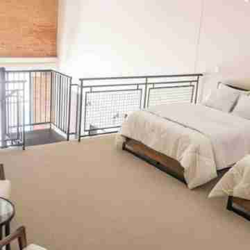 Stylish Condo Downtown Sandusky Rooms