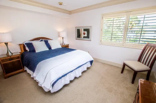 Modern 2bd-2ba  with Lake & Golf Views in Saddlebrook Resort