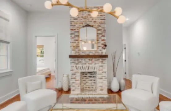 The Saint's Suite - brand new 3 Bed/3 EnSuite Bath, 1 Block to King