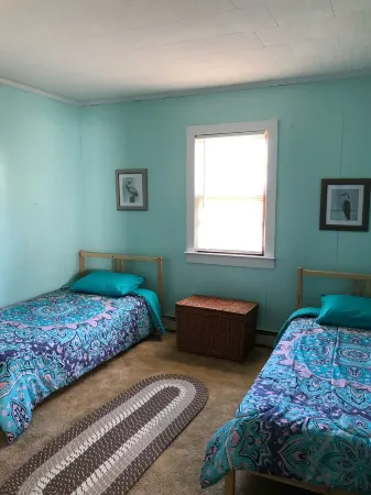 Semi-Oceanfront/Oceanview- Nags Head, 2 living spaces, Everyone has their space!