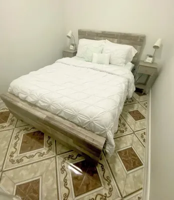 The Cozy Corner, A happy place - 2 min from 275 & I-4, & 4 min from Bush Gardens
