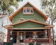 Westport Central w/ King Beds Mins to 39th St and Plaza