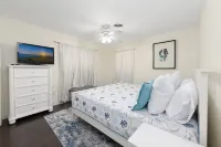 Sunshine State of Mind House Hotels in Jensen Beach