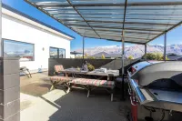 Modern Family  Holiday home with sensational views peaceful paradise (sleeps 11)