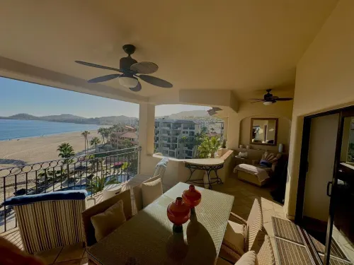 El Zalate Top Floor Beachfront 2 Bed 2 Bath beautiful white sandy beach