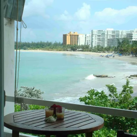 LOVELY OCEAN-VIEW STUDIO! BEACH! BEACH! BEACH!!