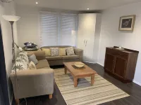 Cottage on Tuki Tuki Road Hotels in Haumoana