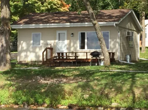 Lake Miltona, MN Weekly Rental Cabin is located right on the beach.