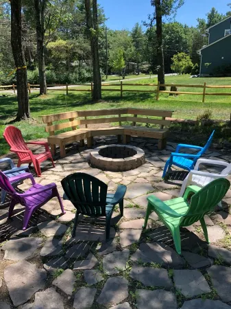 New Luxury 5Br3BTH Woodstock Secret Retreat Near All Ski MT Heated Pool& Hot Tub