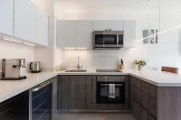Brand new Lovely Loft, at 3 Minutes From San Jose Airport