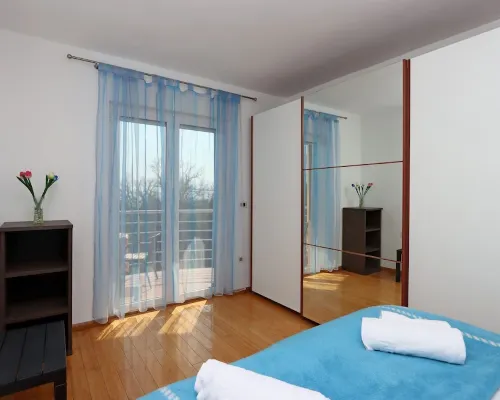 Starry Night - Extra big bed, big bathtub, private parking, sea view, 2 rooms Hotels in Pobri