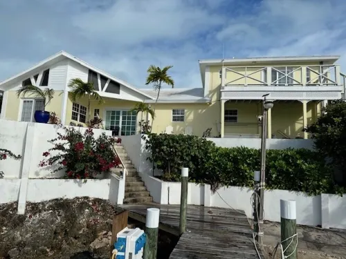 Live the Bahama Life with your own private dock, and sparkling pool Hotels in Marsh Harbour