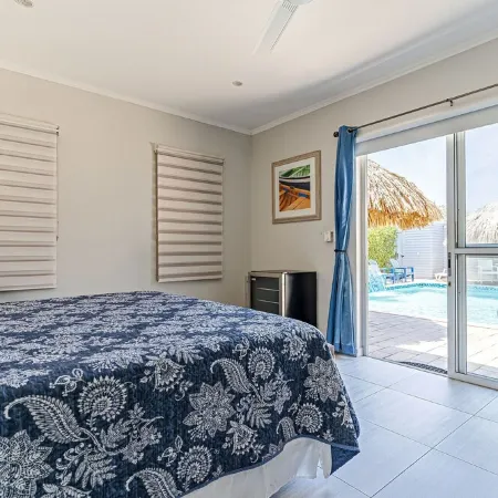 Luxury Modern Villa-Pool, Ocean View Deck, In/Outdoor Kitchen, 5min to the beach