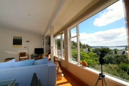 Cedar Bay - Central Russell