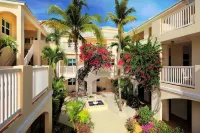 Paradise Point Ocean and Pool View 2 King Beds Hotels in Wheeland Settlement