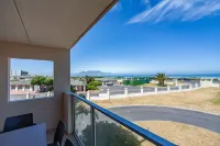 14 Big Bay Beach Club