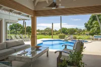 ATTRACTIVE RATES JUST REMODELED  - Near Beach 4 BD Amazing Golf View Villa