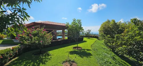 OCEAN, MOUNTAINS, JUNGLE - TOP OF THE WORLD Hoteles en Puerto Cortés
