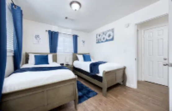 The Southern Charm. 10 minutes away from Fort Moore/Benning. Budget friendly!