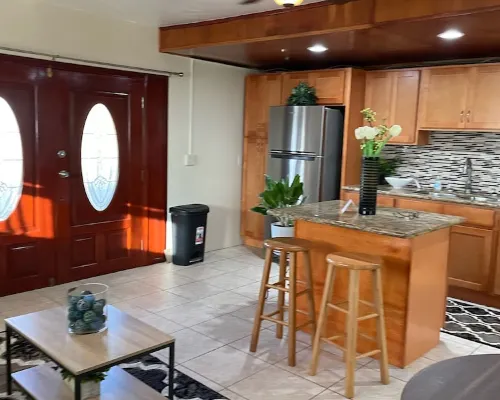1 Bedroom near Red Hook St Thomas VI Hotels in Nazareth