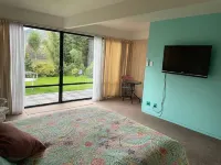 Tuparipari Riverbank Retreat Hotels in 