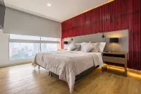 Stunning views from 25th-floor condo! El Poblado!