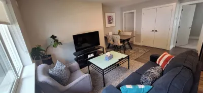 Happy Zone Suite with A/C -  Sleeps 4.  Complimentary Refreshments ! Hotels near Langford Lanes
