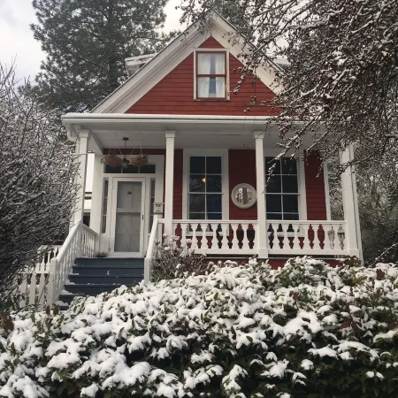 Cozy Suite Downtown Nevada City Located In The Historic Hatfield House