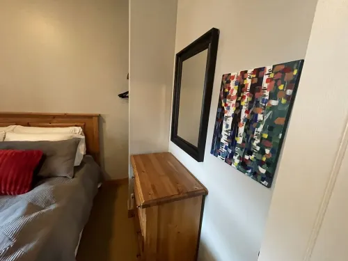 Newly redecorated condo right on the ski hill with private hot tub.