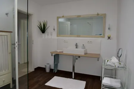 Magnificent distant view Отели в г. Нойлайнинген