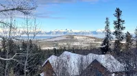 Cozy Mountainside Chalet in Kimberley