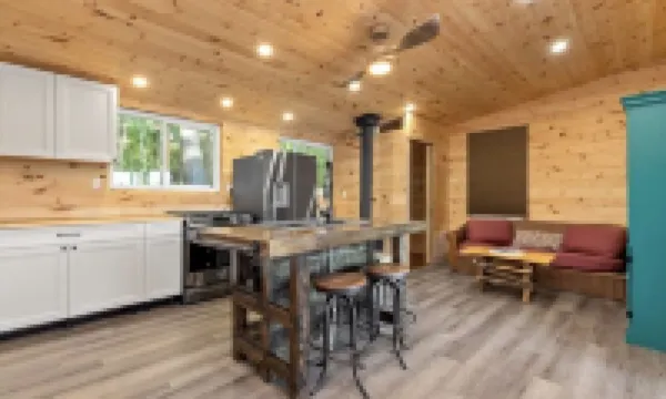 Cozy Georgian Bay Cottage