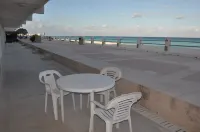 Waterfront 3 Bedroom Condo With 24 Hour Security